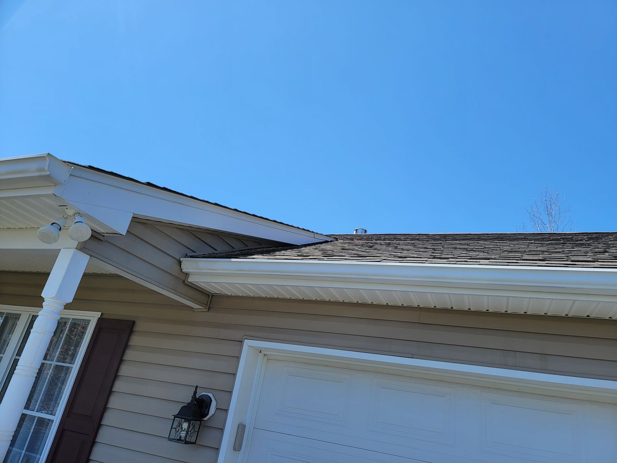 Gutters and fascia after cleaning - bright white